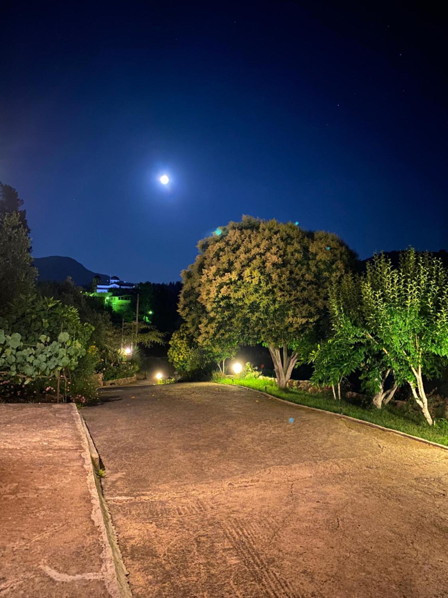 Villa Skafonas Sinarádes 外观 照片